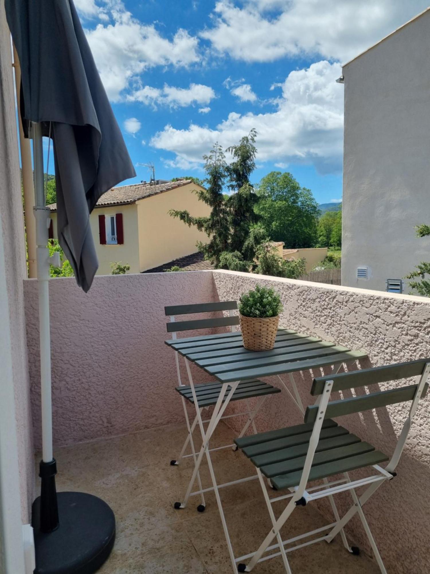 Studio Toute Equipe La Mole Exterior photo